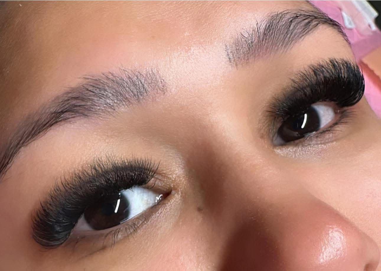 Mega volume lash set
